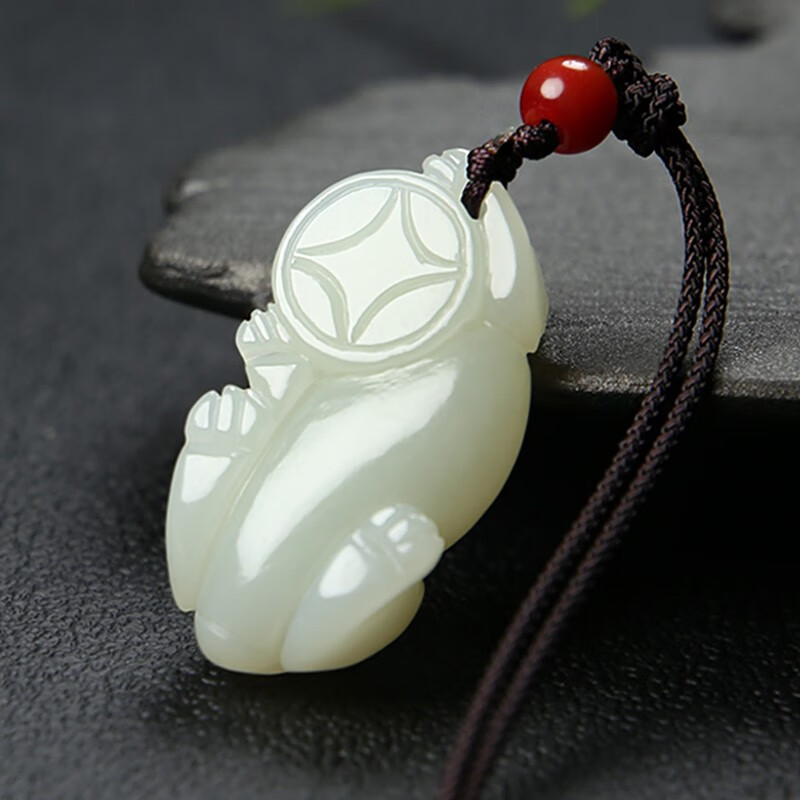 和田玉貔貅吊坠