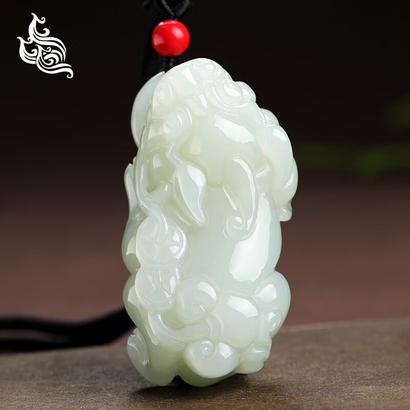 和田玉貔貅吊坠